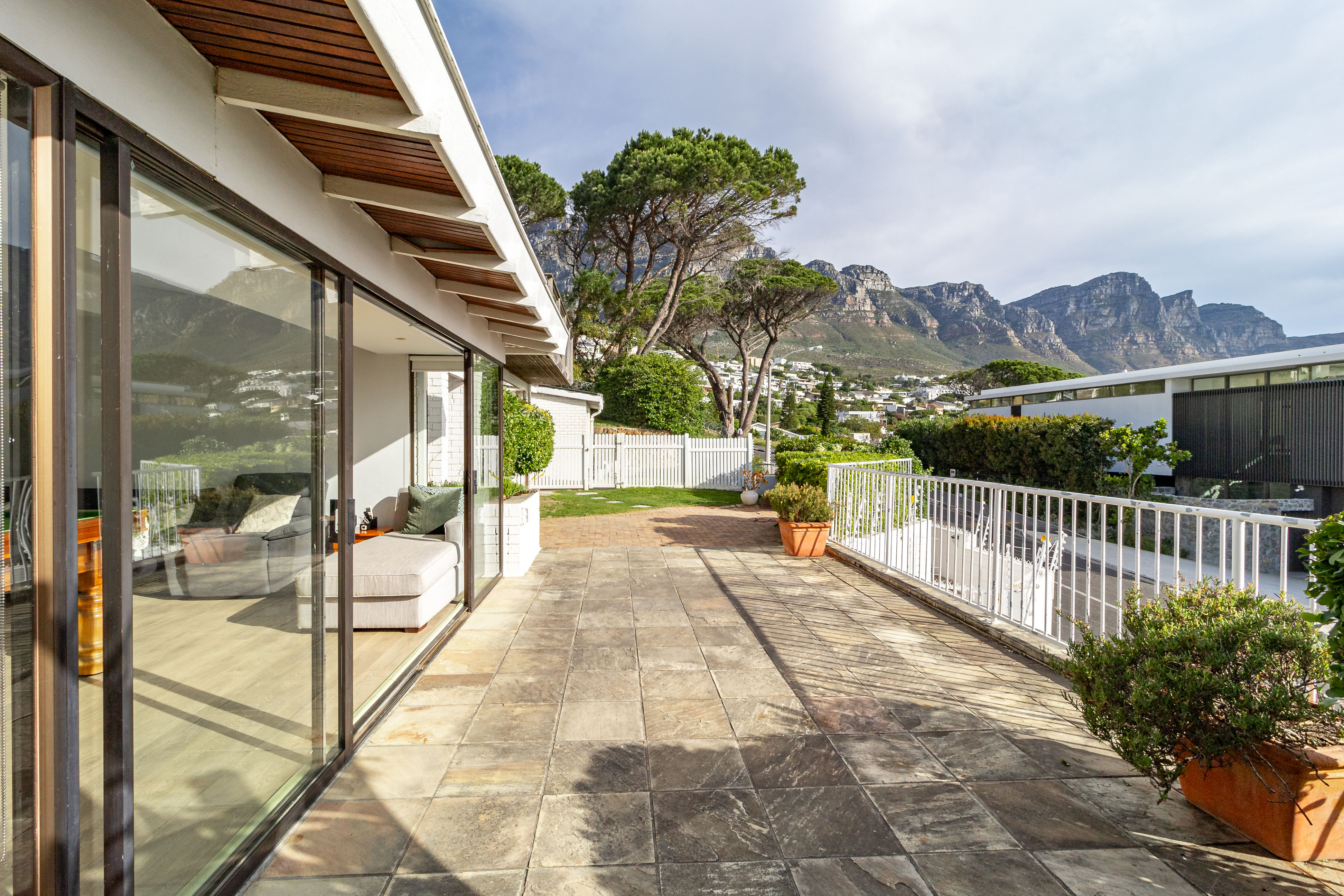 5 Bedroom Property for Sale in Camps Bay Western Cape